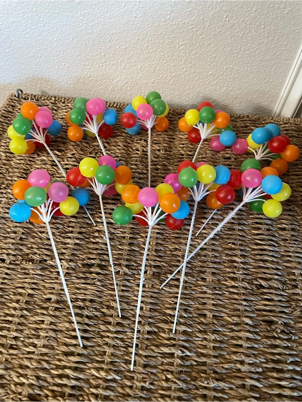 Vintage Balloon Bunch Cake Decorations set of 10!